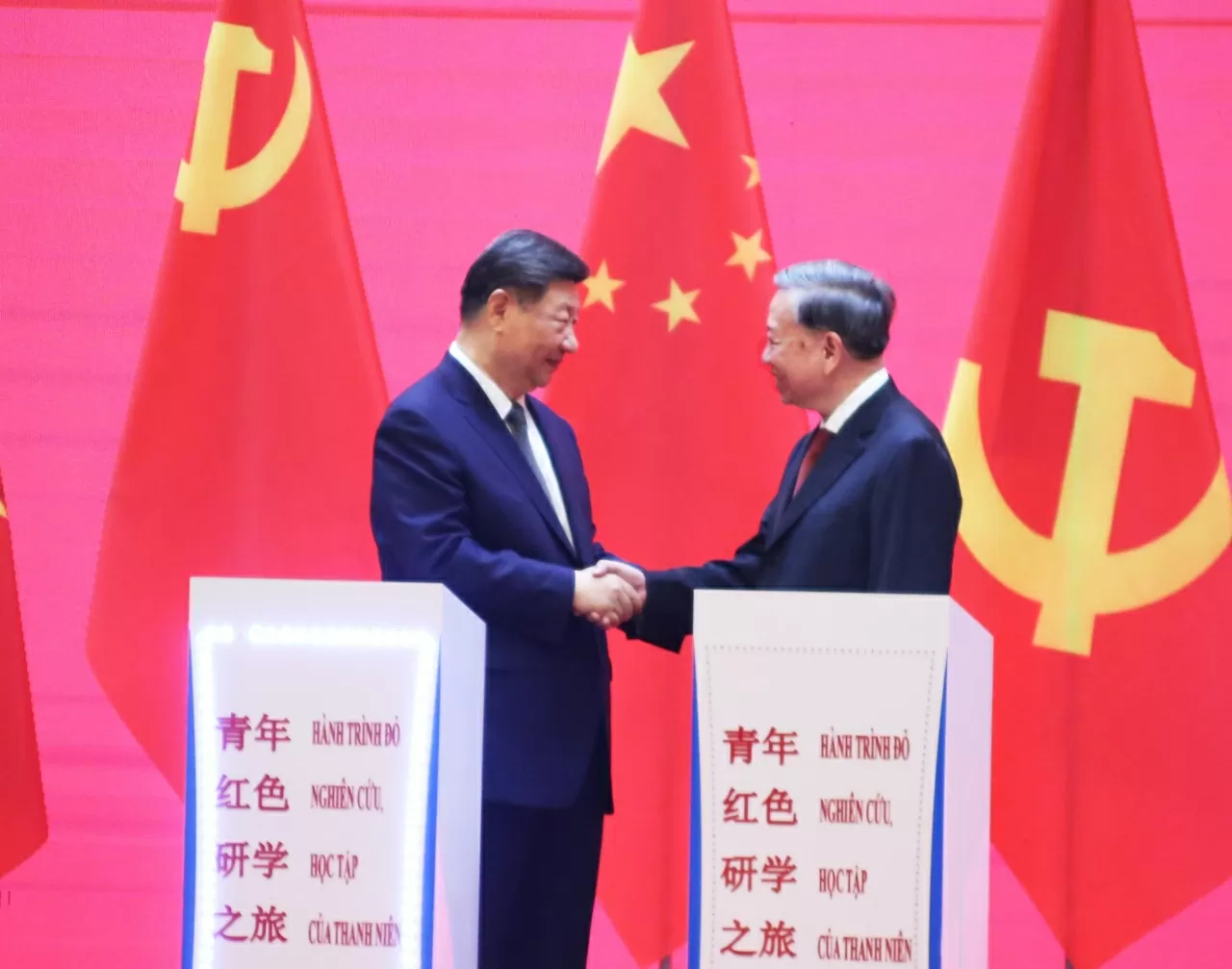 Gặp gỡ hữu nghị nhân dân Việt Nam-Trung Quốc Gặp gỡ hữu nghị nhân dân Việt Nam-Trung Quốc