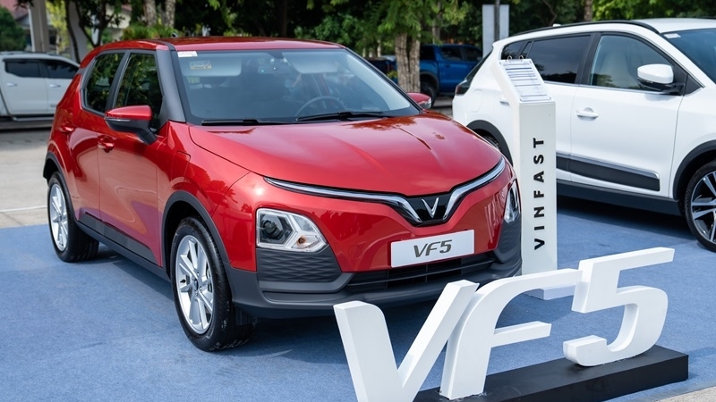 Top 10 xe ô tô bán chạy nhất tháng 3/2025: VinFast VF 5 vươn lên dẫn đầu