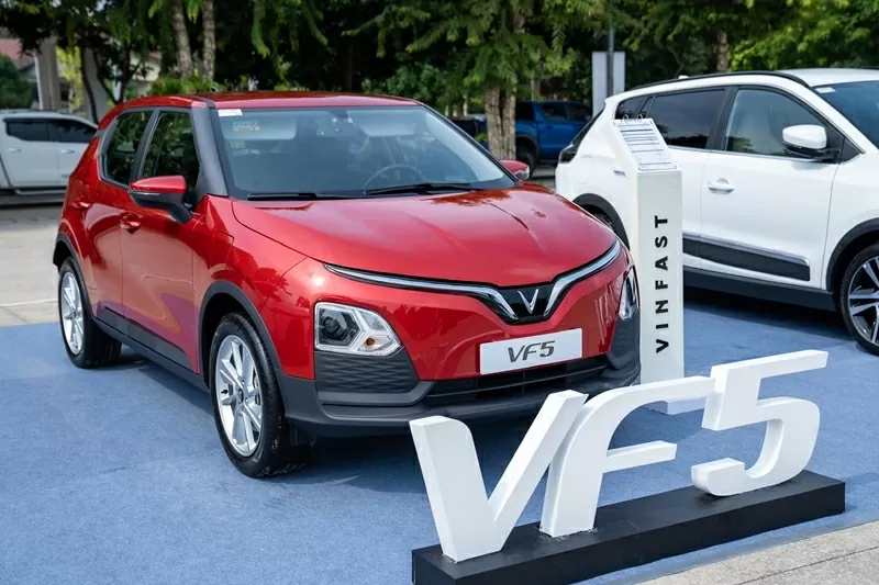Top 10 xe ô tô bán chạy nhất tháng 3/2025: VinFast VF 5 vươn lên dẫn đầu Top 10 xe ô tô bán chạy nhất tháng 3/2025: VinFast VF 5 vươn lên dẫn đầu