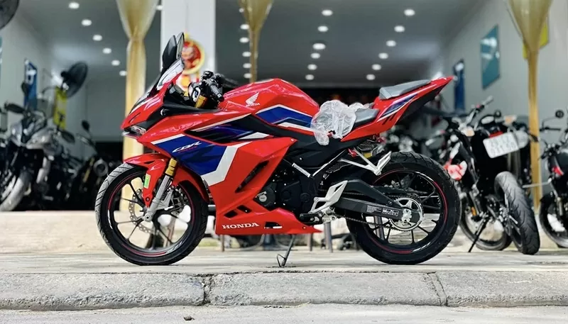 Cập nhật bảng giá xe Honda CBR150R mới nhất tháng 4/2025