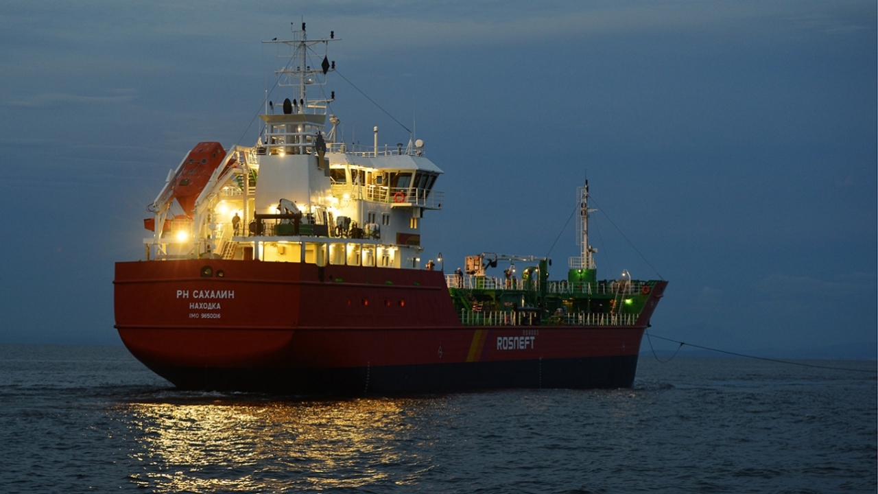 kinh te nga chong chenh giua song ngam chien tranh thuong mai