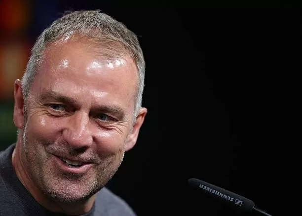 HLV Flick tươi cười sau khi giúp Barca lần đầu tiên lọt vào vòng bán kết Champions League kể từ năm 2019. HLV Flick tươi cười sau khi giúp Barca lần đầu tiên lọt vào vòng bán kết Champions League kể từ năm 2019.