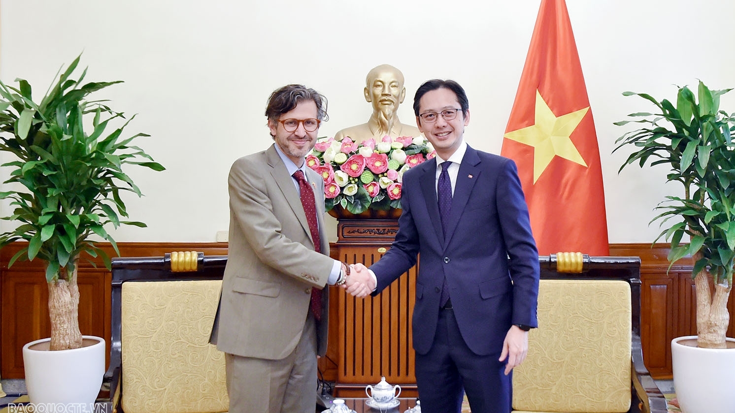 Thứ trưởng Ngoại giao Đỗ Hùng Việt tiếp Thứ trưởng Ngoại giao Colombia