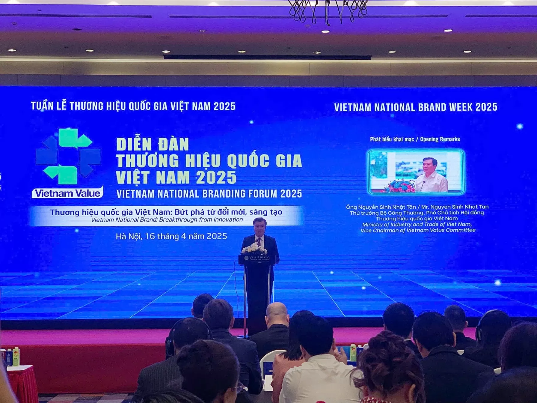 Tuần lễ Thương hiệu Quốc gia Việt Nam 2025: Bứt phá từ đổi mới sáng tạo Tuần lễ Thương hiệu Quốc gia Việt Nam 2025: Bứt phá từ đổi mới sáng tạo