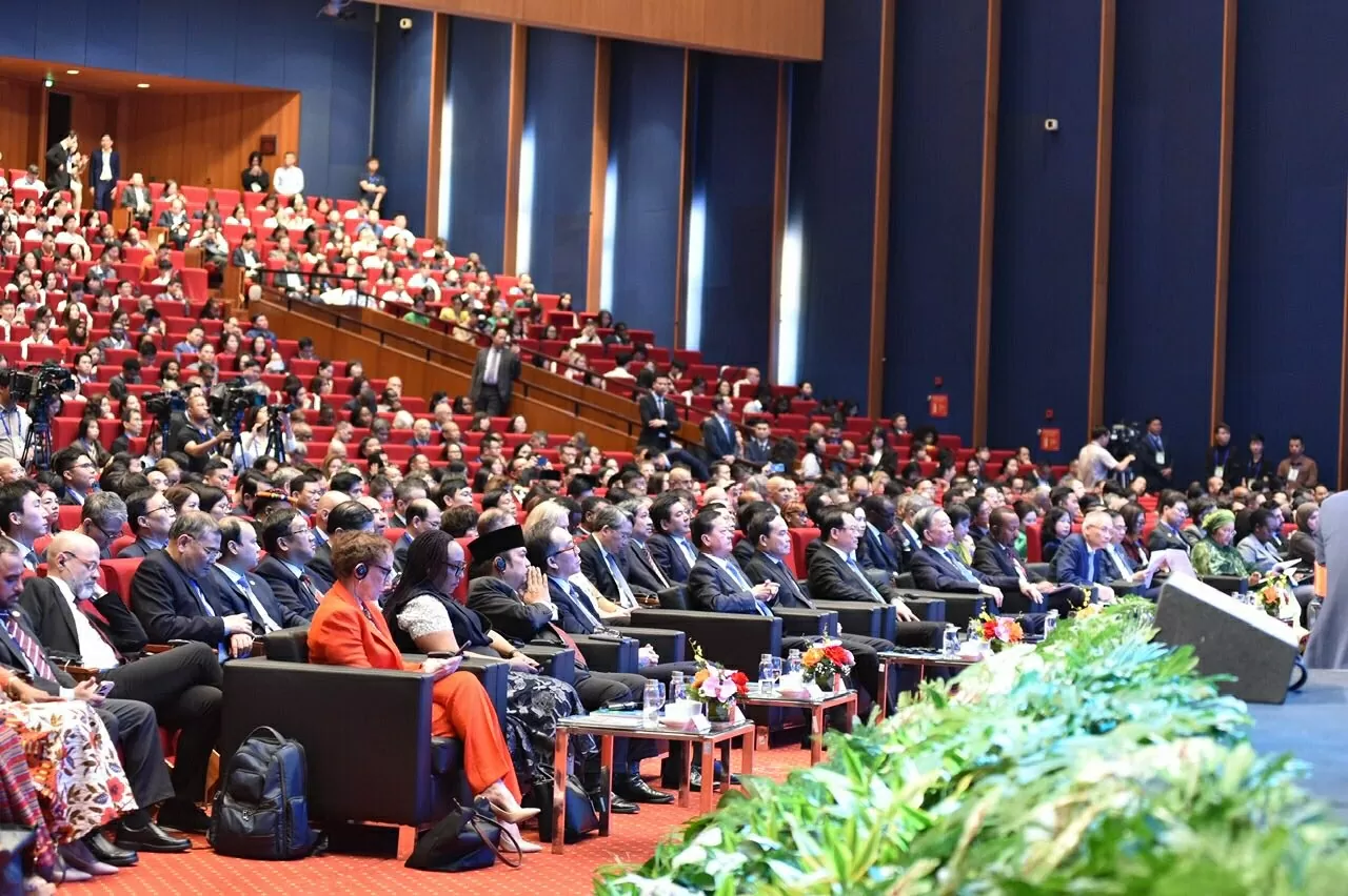 Đại biểu dự lễ khai mạc Hội nghị thượng đỉnh P4G Việt Nam 2025. (Ảnh: Quang Hòa)