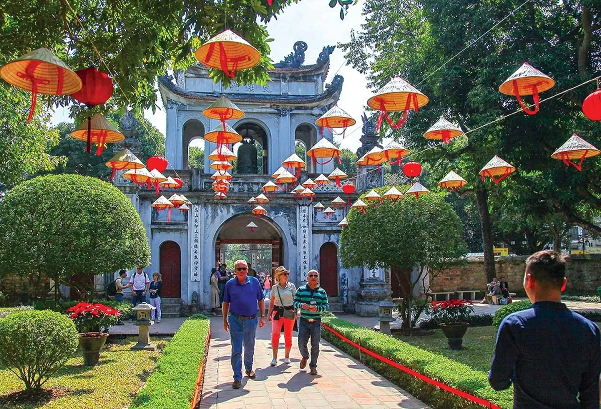 'Cú hích' để phát triển du lịch xanh Thủ đô