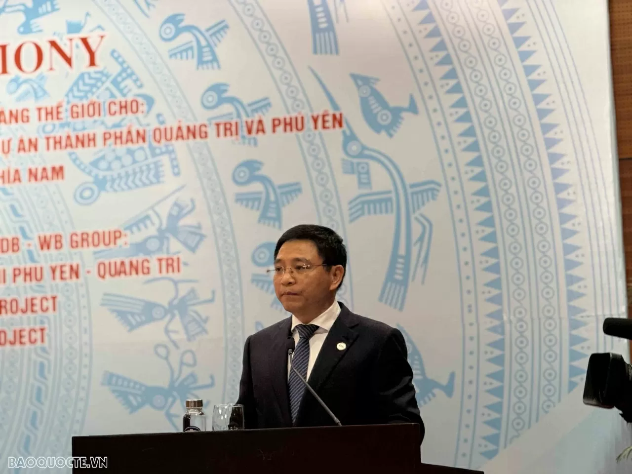 Việt Nam, World Bank, ADB ký kết khoản vay và viện trợ 3 dự án lớn Việt Nam, World Bank, ADB ký kết khoản vay và viện trợ 3 dự án lớn