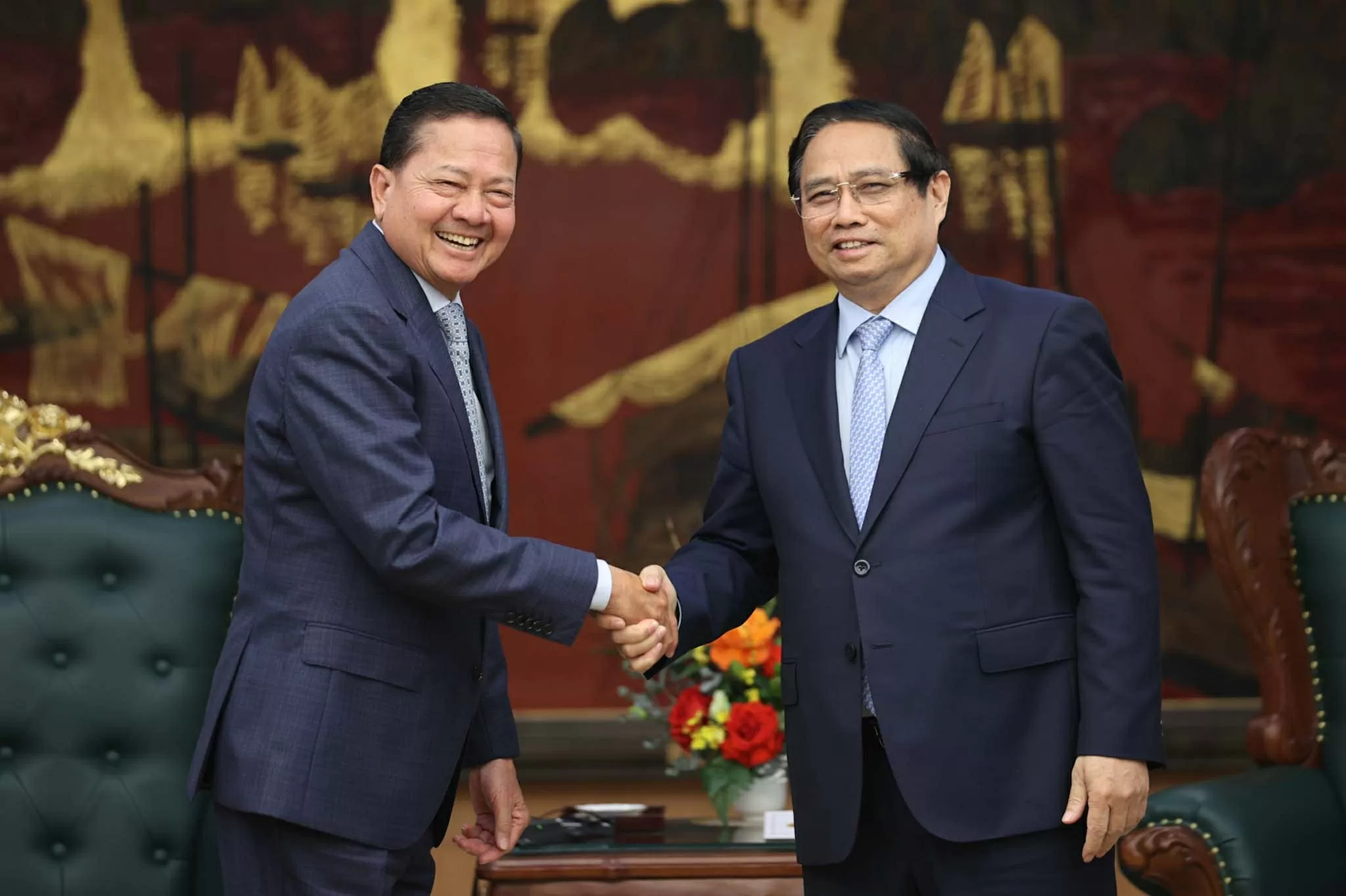Thủ tướng Phạm Minh Chính tiếp Phó Thủ tướng Campuchia Neth Savoeun nhân dịp tham dự Hội nghị thượng đỉnh P4G