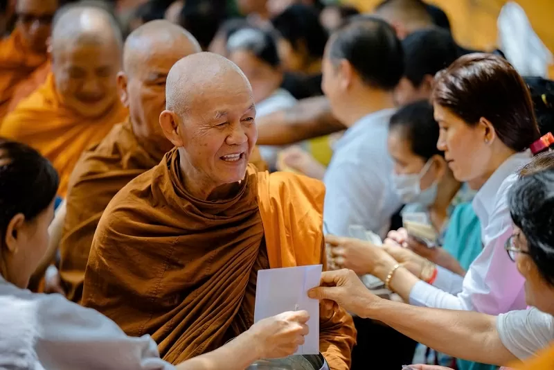 Đồng bào Khmer tại TP. Hồ Chí Minh đón Tết Chol Chnam Thmay ở chùa Candaransi Đồng bào Khmer tại TP. Hồ Chí Minh đón Tết Chol Chnam Thmay ở chùa Candaransi