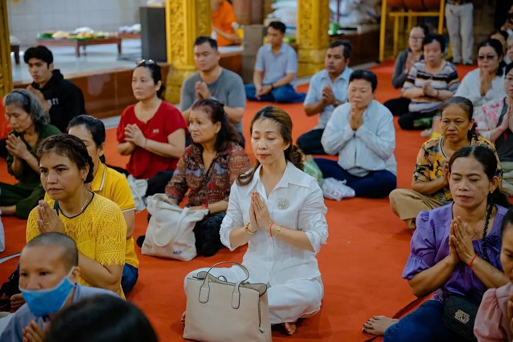 Đồng bào Khmer tại TP. Hồ Chí Minh đón Tết Chol Chnam Thmay ở chùa Candaransi Đồng bào Khmer tại TP. Hồ Chí Minh đón Tết Chol Chnam Thmay ở chùa Candaransi