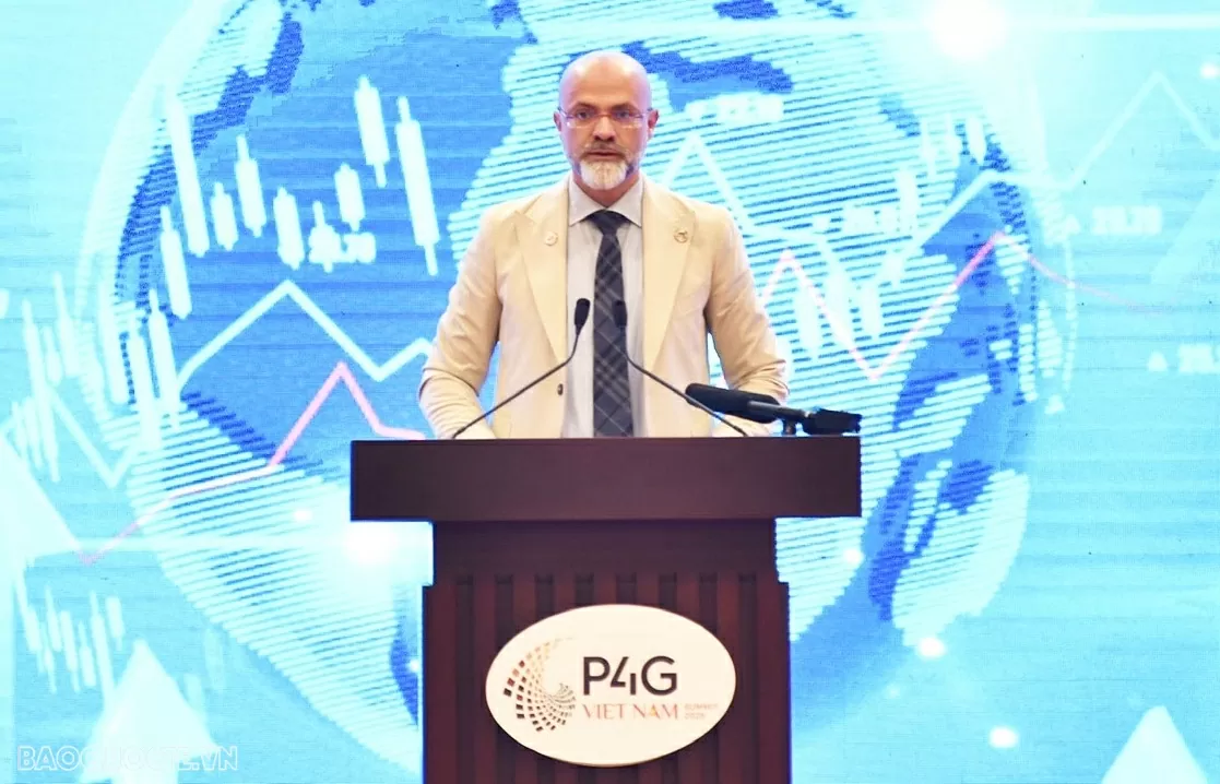 Đối thoại về Hợp tác công tư thúc đẩy đổi mới sáng tạo và phát triển bền vững