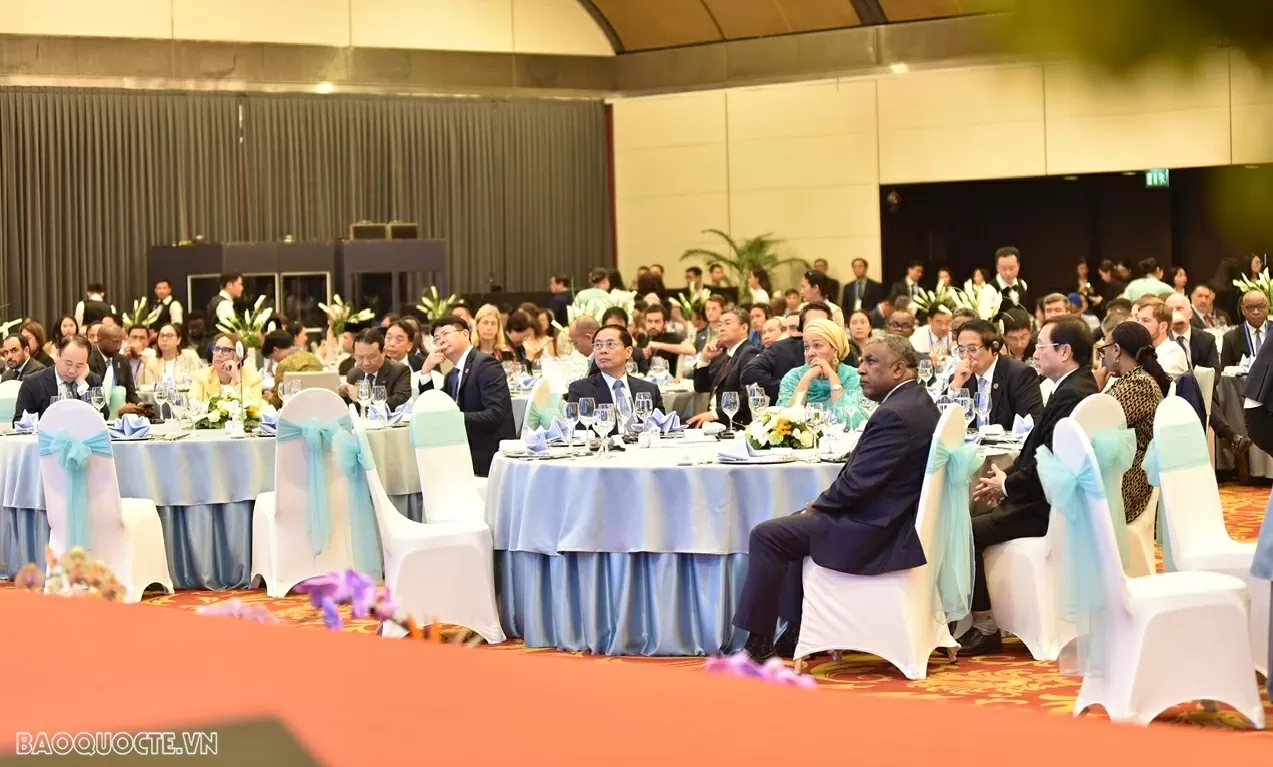 Đối thoại về Hợp tác công tư thúc đẩy đổi mới sáng tạo và phát triển bền vững