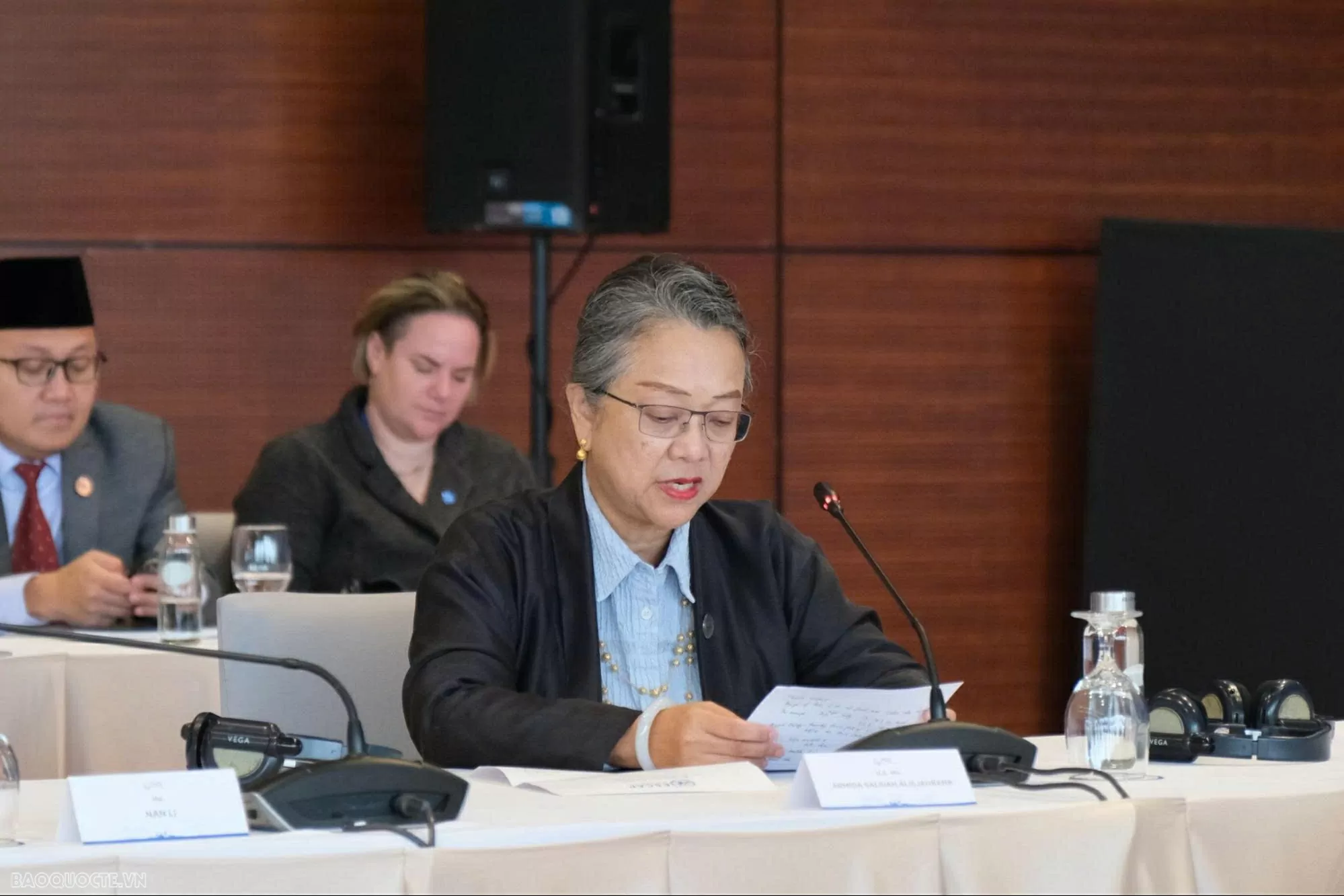 Armida Salsiah Alisjahbana phát biểu tại phiên họp. (Ảnh: Bích Quyên) Armida Salsiah Alisjahbana phát biểu tại phiên họp. (Ảnh: Bích Quyên)