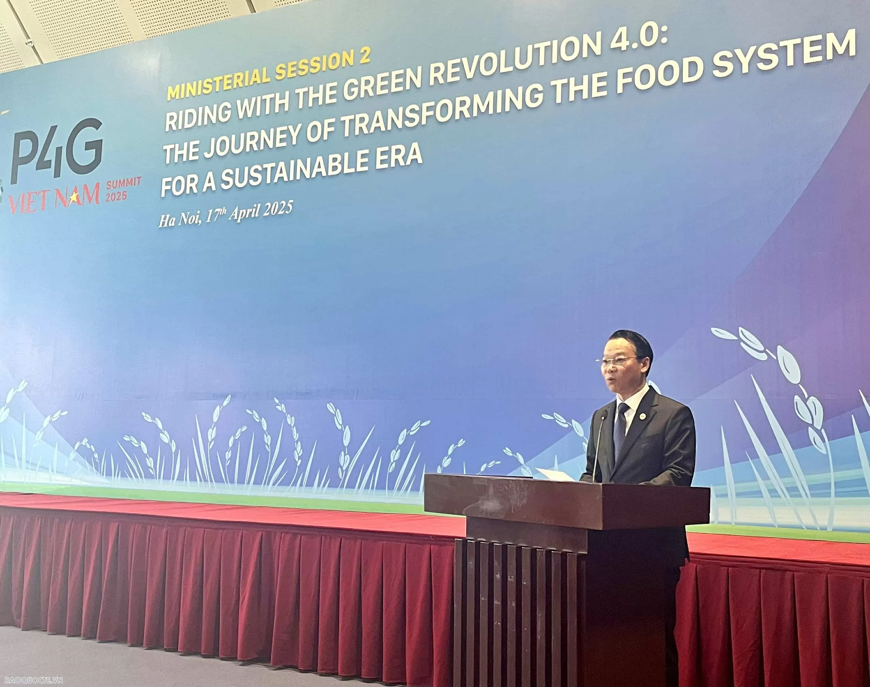 Bắt nhịp Cách mạng Xanh 4.0 trong chuyển đổi hệ thống lương thực: Ngày mai đang bắt đầu từ ngày hôm nay... Bắt nhịp Cách mạng Xanh 4.0 trong chuyển đổi hệ thống lương thực: Ngày mai đang bắt đầu từ ngày hôm nay...