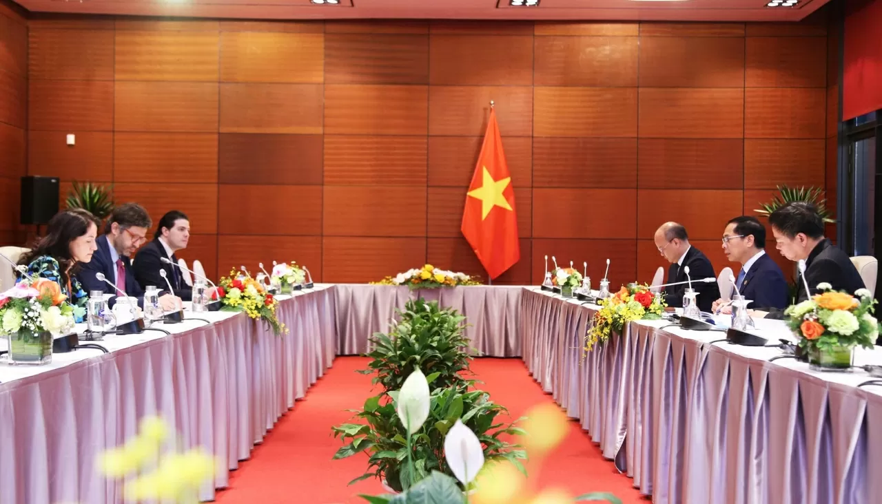 Toàn cảnh buổi làm việc. (Ảnh: Thành Long)