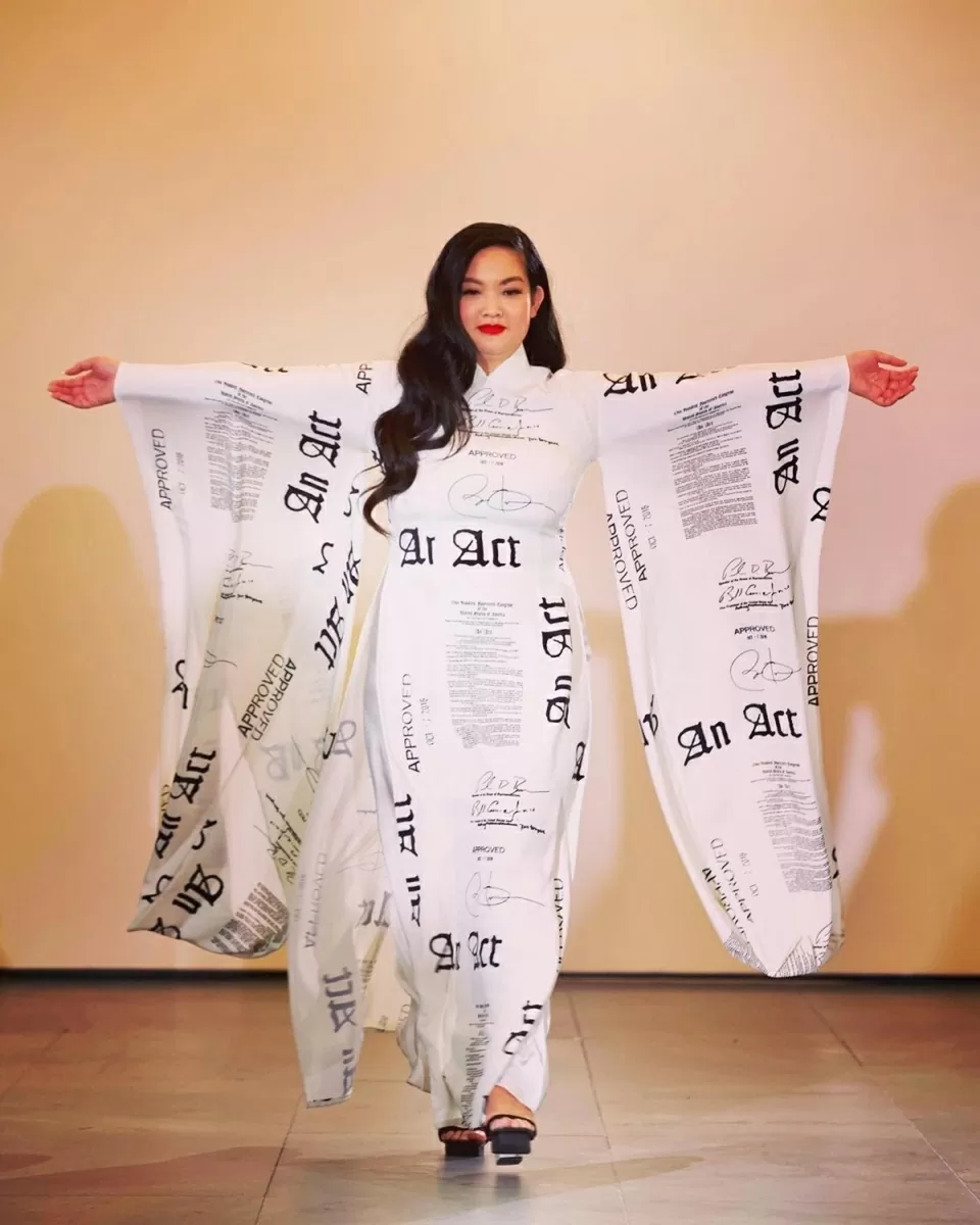 Người phụ nữ gốc Việt đầu tiên bay vào vũ trụ coi áo dài là di sản, cội nguồn dân tộc Người phụ nữ gốc Việt đầu tiên bay vào vũ trụ coi áo dài là di sản, cội nguồn dân tộc