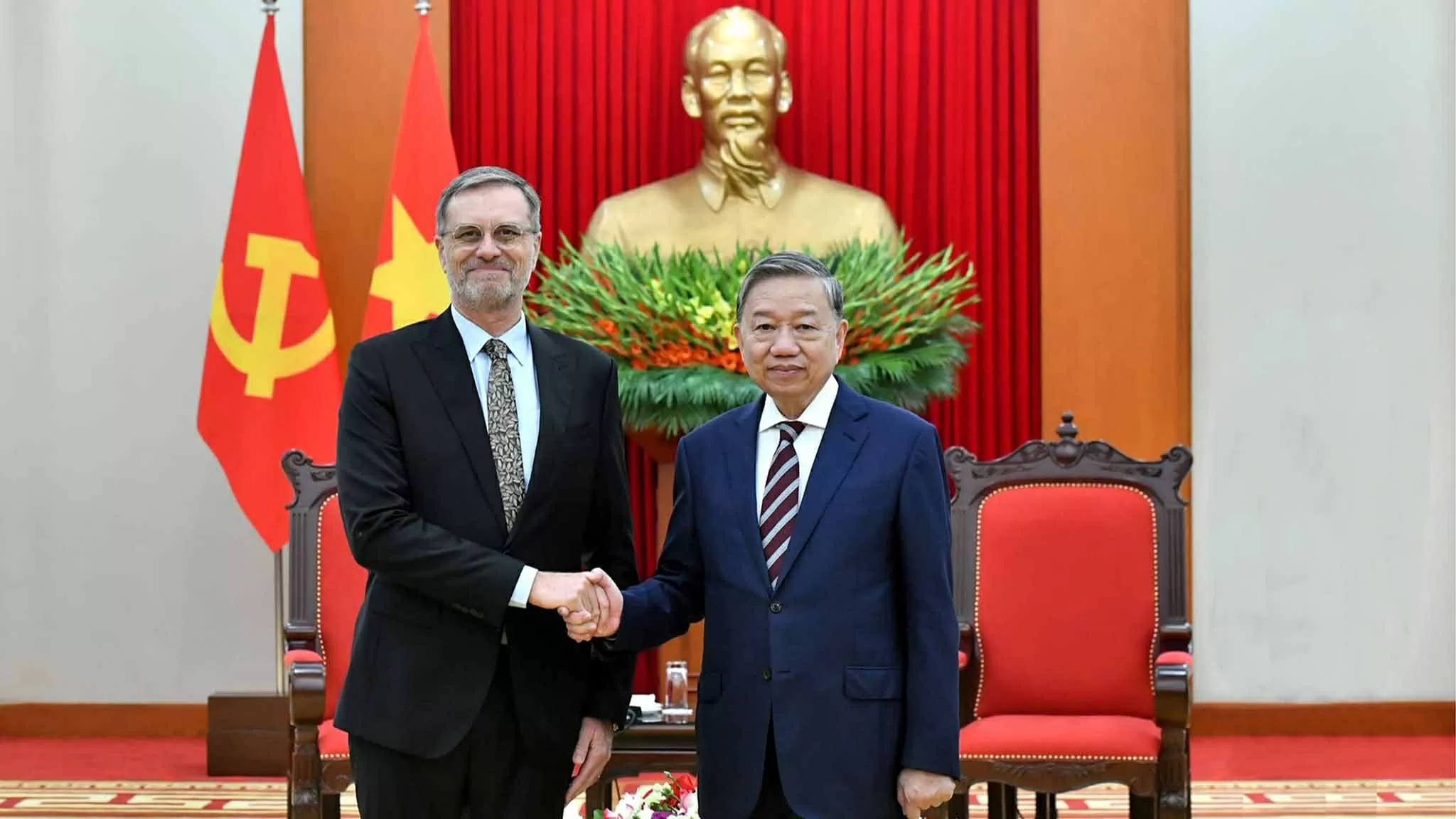 Việt Nam-Pháp thúc đẩy mạnh mẽ thương mại song phương và mở cửa hơn nữa thị trường mỗi bên