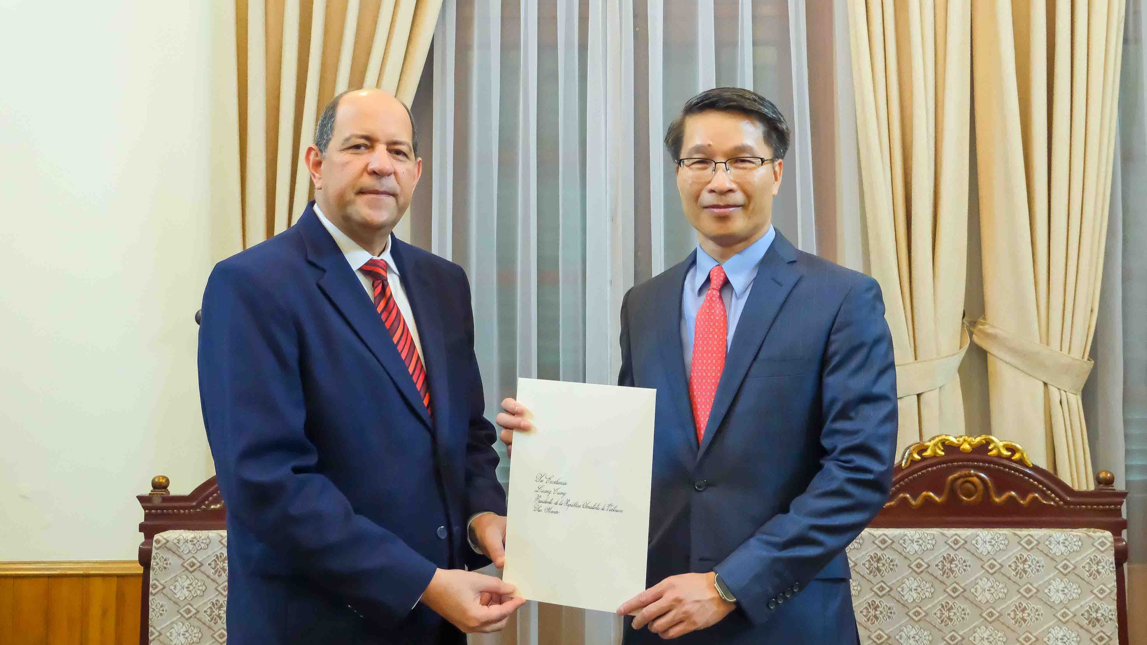 Bộ Ngoại giao tiếp nhận bản sao Thư ủy nhiệm bổ nhiệm Đại sứ nước ngoài tại Việt Nam