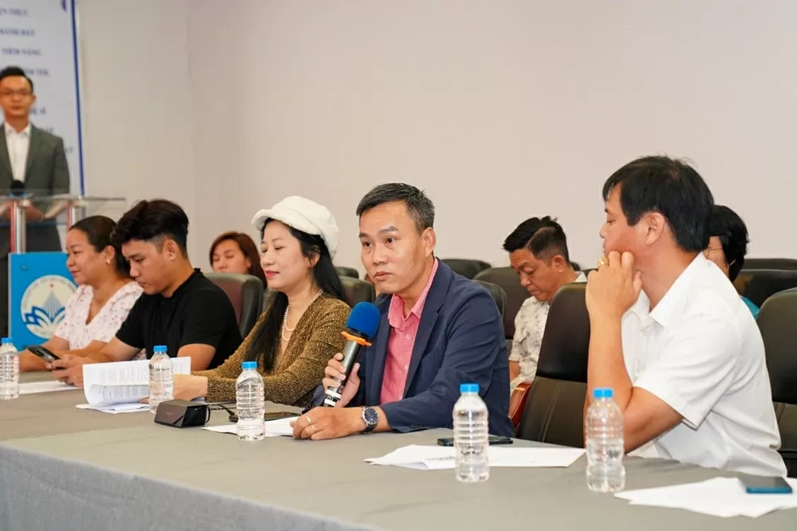 Ông Nguyễn Minh Triết – đại diện Ban tổ chức chia sẻ về công tác tổ chức liveshow. Ông Nguyễn Minh Triết – đại diện Ban tổ chức chia sẻ về công tác tổ chức liveshow.