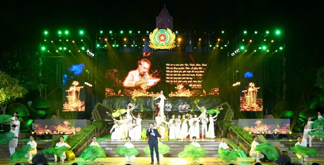 “Ký ức để lại” - lời tri ân sâu sắc đối với các thế hệ chiến sỹ Công an nhân dân “Ký ức để lại” - lời tri ân sâu sắc đối với các thế hệ chiến sỹ Công an nhân dân