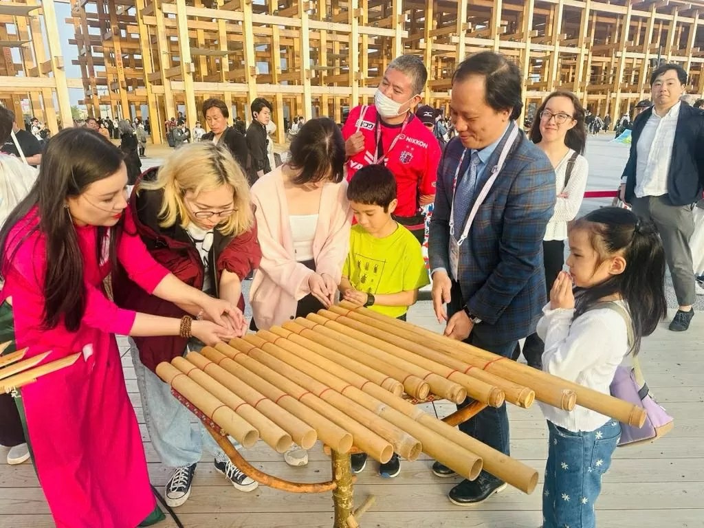 Tinh hoa âm nhạc truyền thống Việt Nam toả sáng tại EXPO 2025 Tinh hoa âm nhạc truyền thống Việt Nam toả sáng tại EXPO 2025