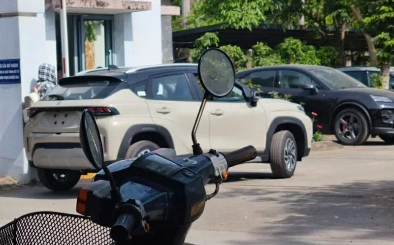 Suzuki Fronx đã bị bắt gặp tại trung tâm kiểm tra khí thải ở Hà Nội