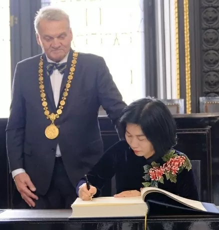 Thành phố Hà Nội tăng cường kết nối và hợp tác với các địa phương Czech