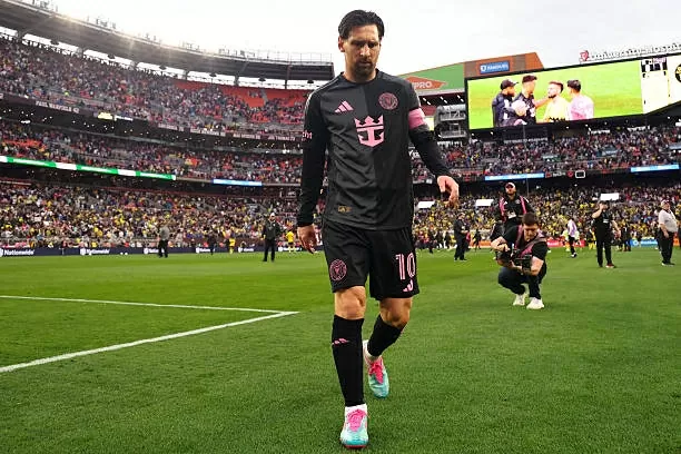 NHM đổ về sân Huntington Bank Field vì Messi.