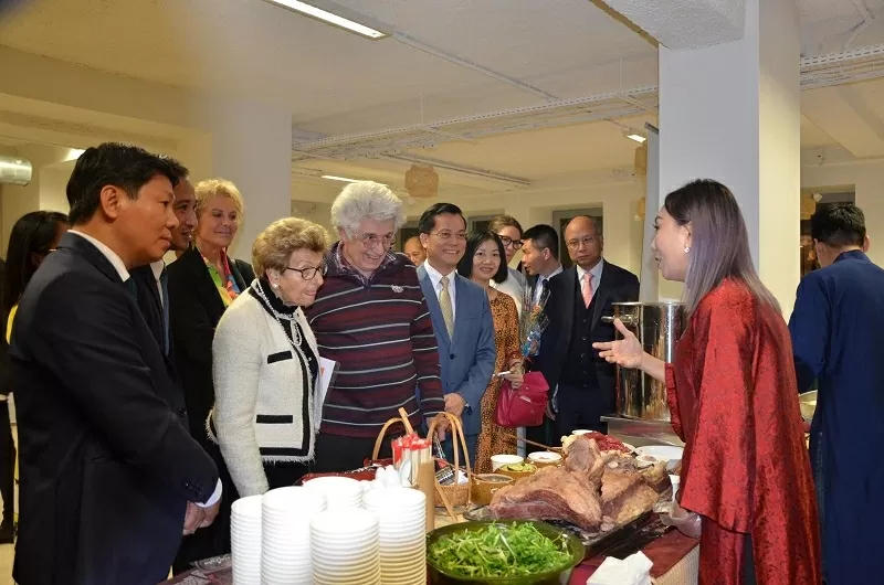 Thượng nghị sĩ danh dự Pháp dành tình yêu thuỷ chung cho Việt Nam