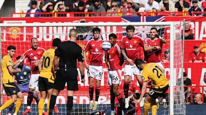 MU lập kỷ lục thua sân nhà ở Ngoại hạng Anh