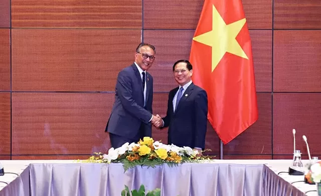 Phó Thủ tướng, Bộ trưởng Ngoại giao Bùi Thanh Sơn tiếp ông Ani Dasgupta, Chủ tịch kiêm Tổng giám đốc Viện Tài nguyên thế giới (WRI).