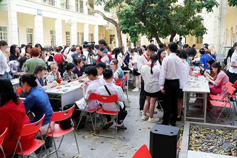 Sắc màu Phục Sinh: Khi truyền thống Nga lan tỏa trong không gian văn hóa Việt Sắc màu Phục Sinh: Khi truyền thống Nga lan tỏa trong không gian văn hóa Việt