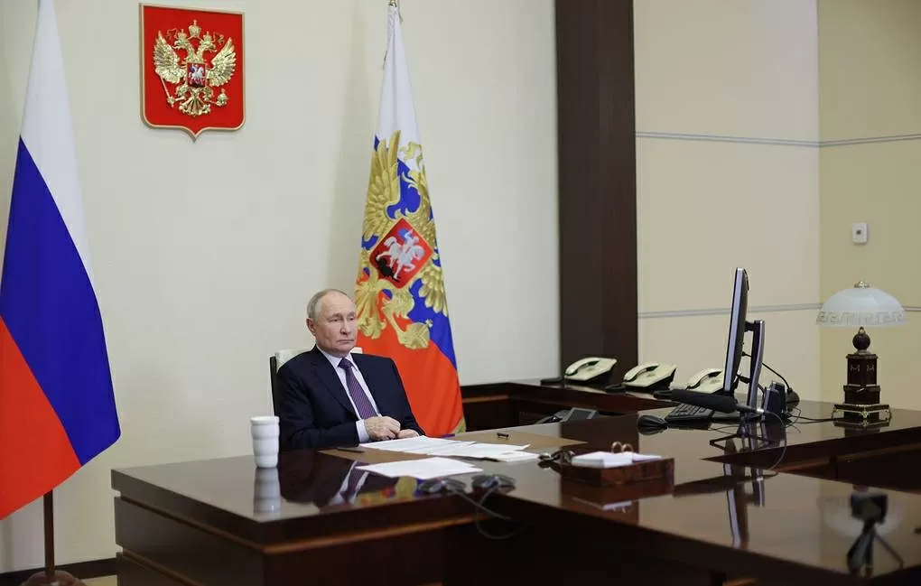 Tổng thống Nga đề xuất đàm phán trực tiếp với Ukraine, Kiev cử đoàn đến Anh tìm giải pháp hòa bình Tổng thống Nga đề xuất đàm phán trực tiếp với Ukraine, Kiev cử đoàn đến Anh tìm giải pháp hòa bình