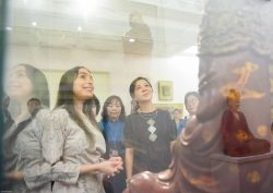 Phu nhân Tổng Bí thư Tô Lâm và Phó Chủ tịch Quỹ Heydar Aliyev tham quan Bảo tàng Mỹ thuật Việt Nam