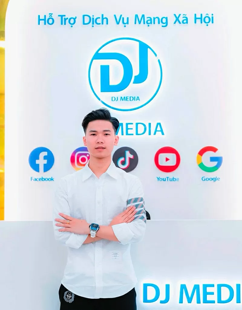 CEO DJ Media Phạm Hữu Dũng. CEO DJ Media Phạm Hữu Dũng.