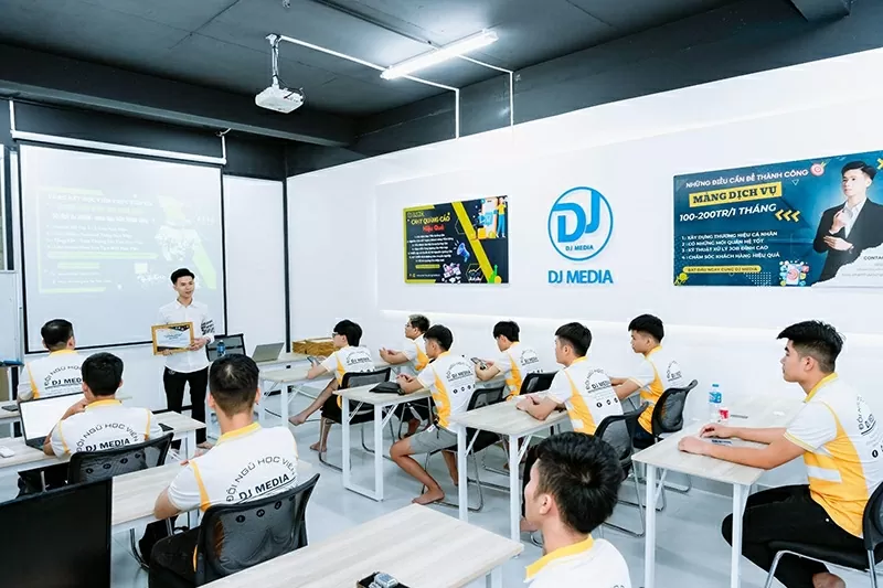 Phạm Hữu Dũng - Người con vùng đất Hà Tĩnh và hành trình trở thành CEO DJ Media