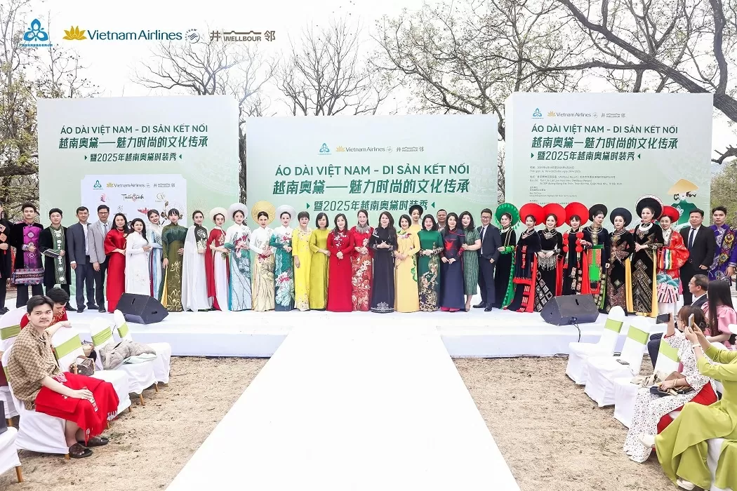 Áo dài Việt Phượng: Lan tỏa vẻ đẹp và giá trị Việt Nam khắp năm châu