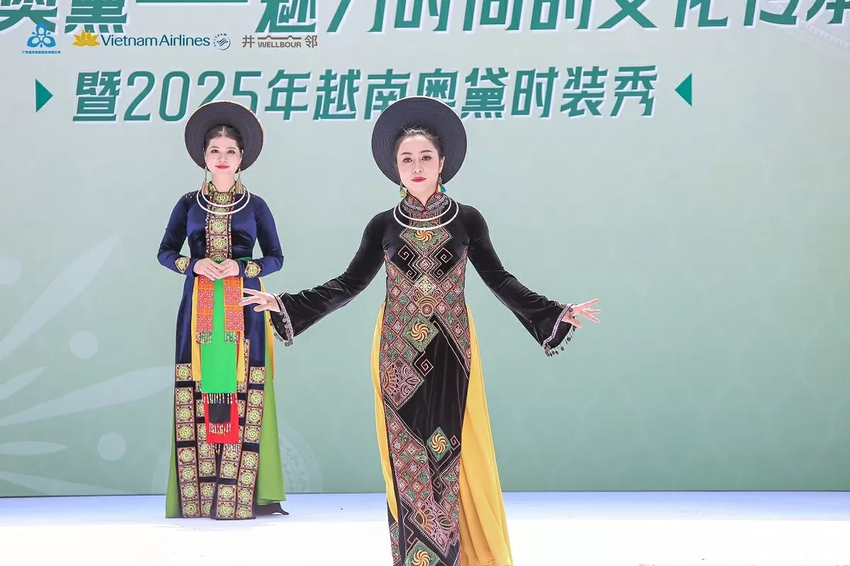 Áo dài Việt Phượng: Lan tỏa vẻ đẹp và giá trị Việt Nam khắp năm châu Áo dài Việt Phượng: Lan tỏa vẻ đẹp và giá trị Việt Nam khắp năm châu