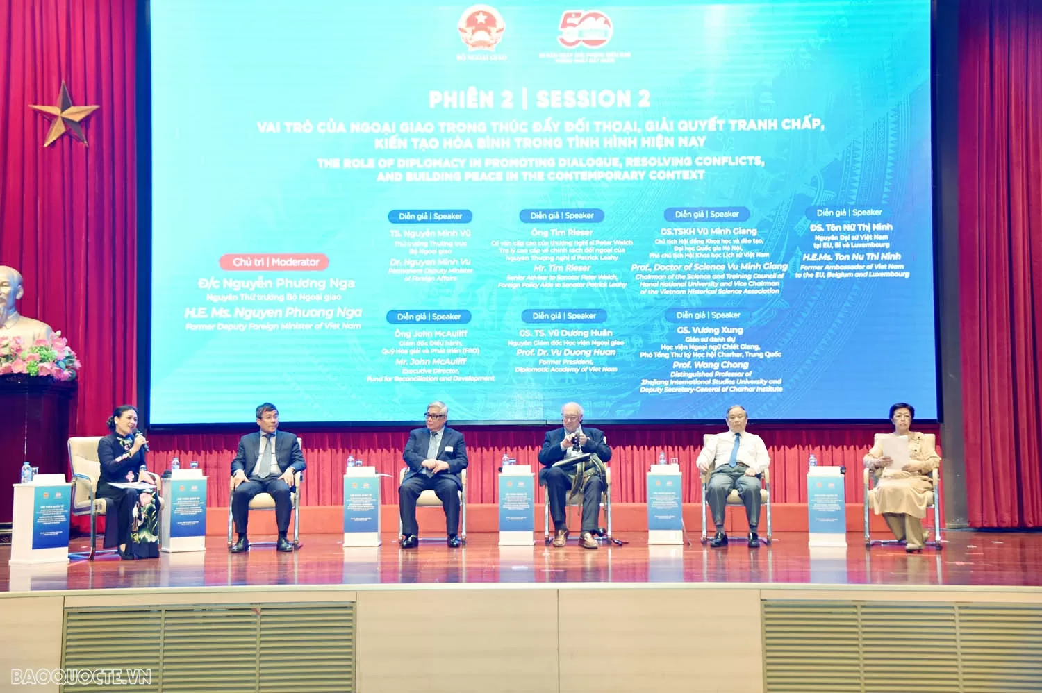 Ngoại giao và vai trò kiến tạo hòa bình trong lịch sử và hiện tại