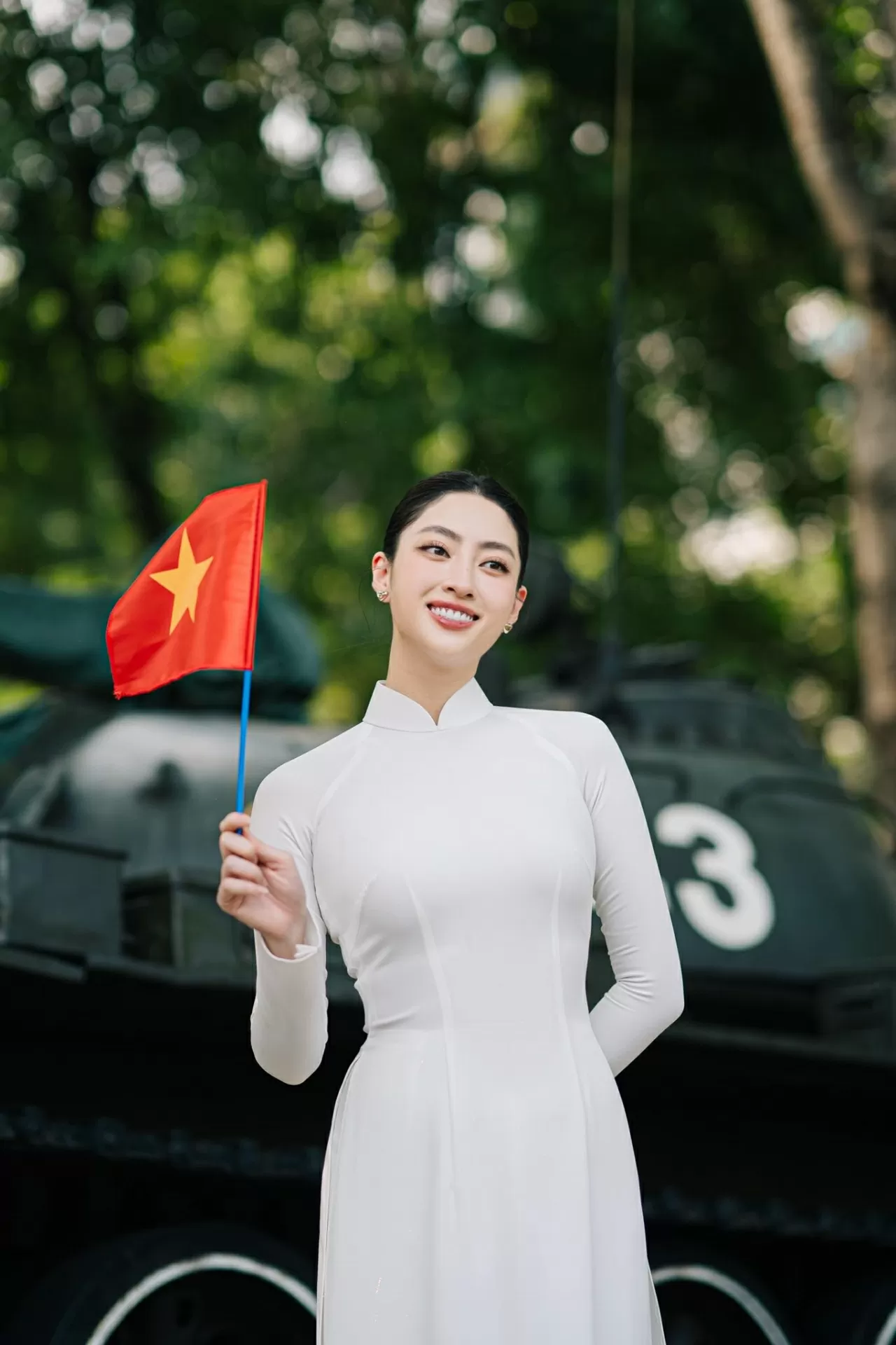 Hoa hậu Lương Thùy Linh