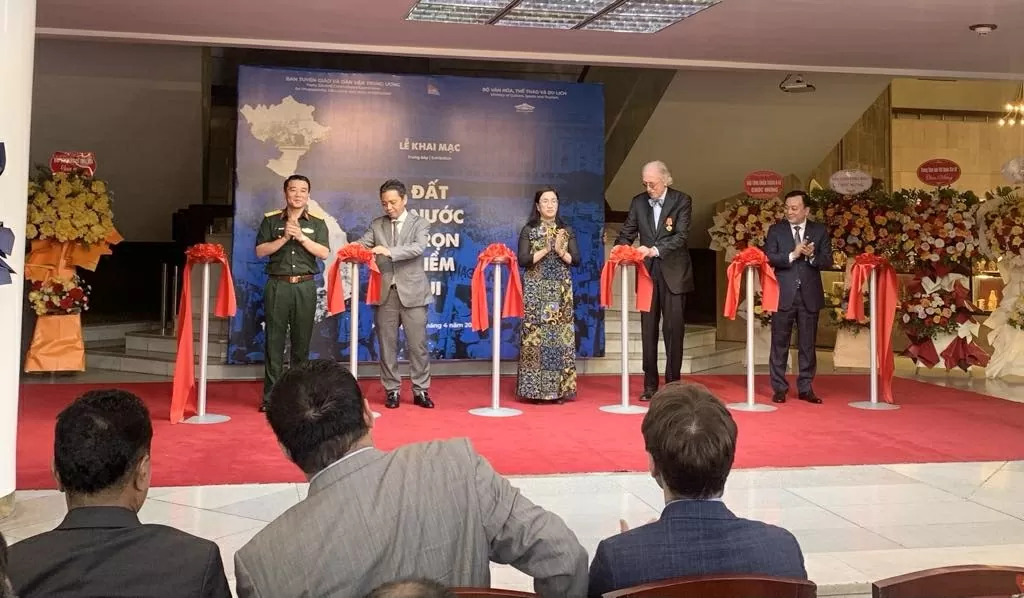 Không khí 'Đất nước trọn niềm vui' tại Bảo tàng Hồ Chí Minh