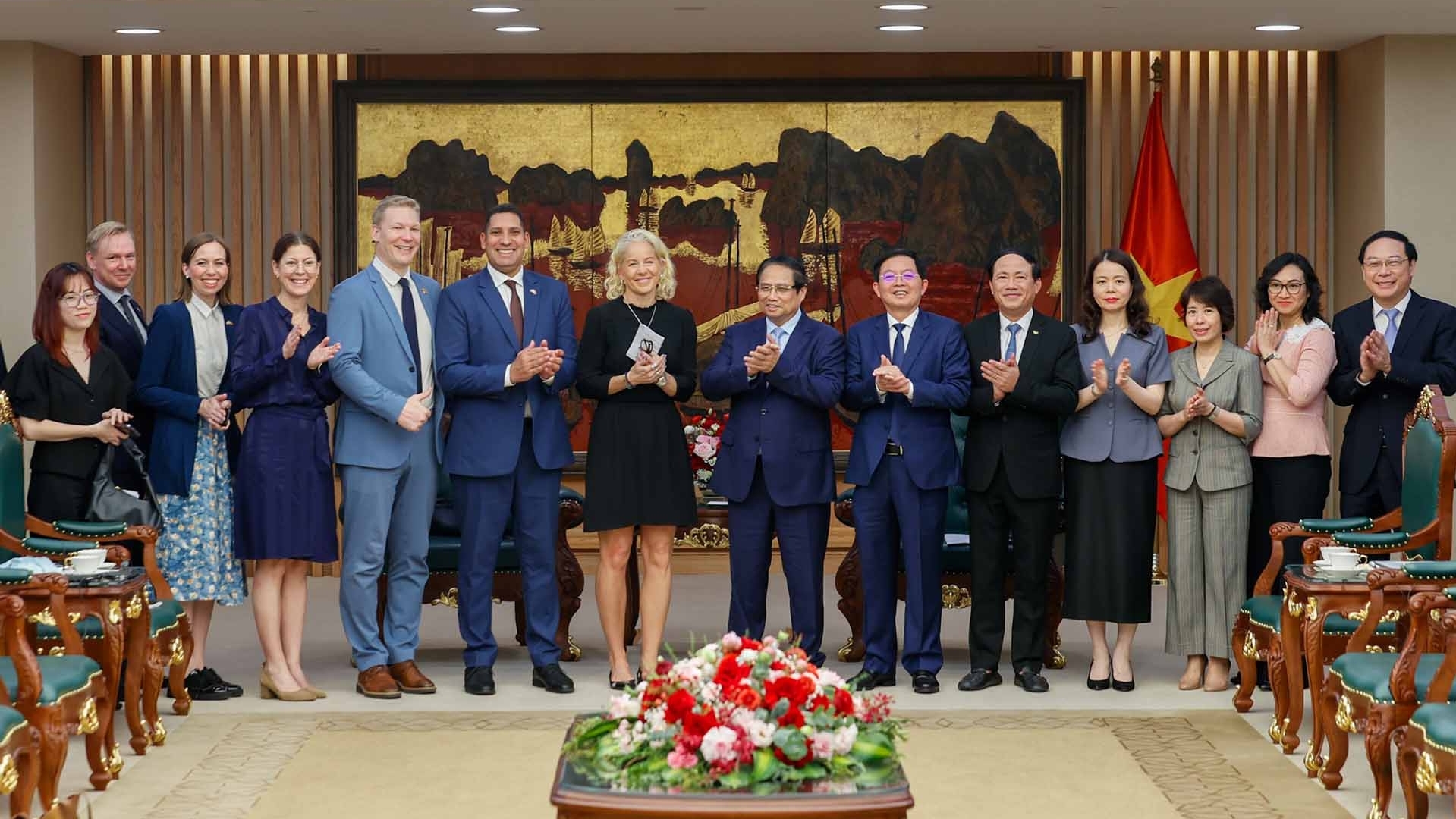 thu tuong pham minh chinh tiep chu tich tap doan syre thuy dien