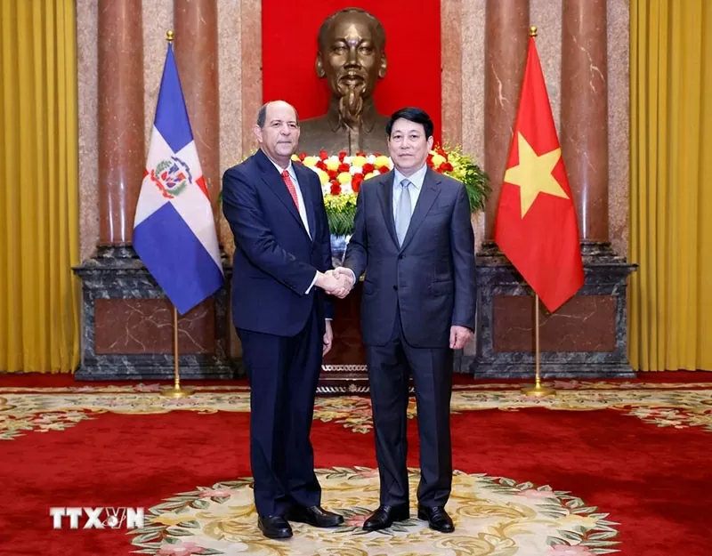 Chủ tịch nước Lương Cường tiếp Đại sứ Cộng hòa Dominicana tại Việt Nam Reinaldo Rafael Espinal Nunez. (Nguồn: TTXVN) Chủ tịch nước Lương Cường tiếp Đại sứ Cộng hòa Dominicana tại Việt Nam Reinaldo Rafael Espinal Nunez. (Nguồn: TTXVN)