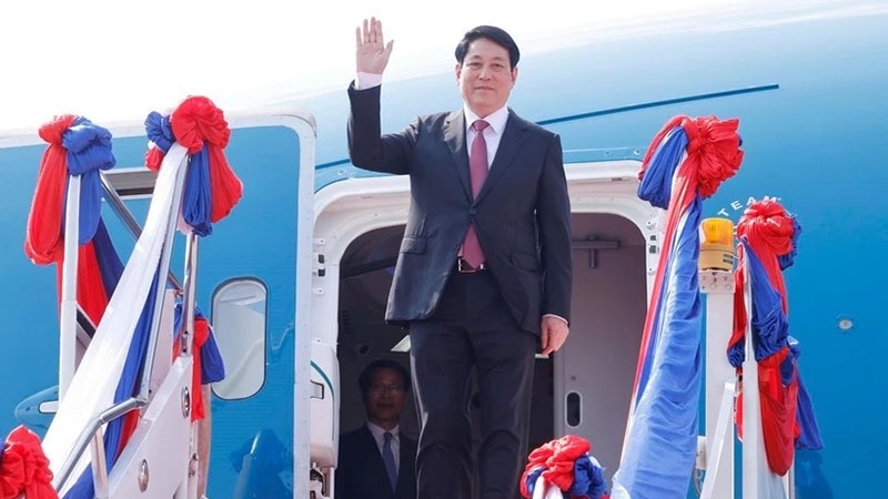 chu tich nuoc luong cuong den vientiane bat dau chuyen tham cap nha nuoc toi lao