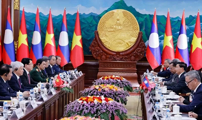 Việt Nam-Lào: Vun đắp bốn chữ tình