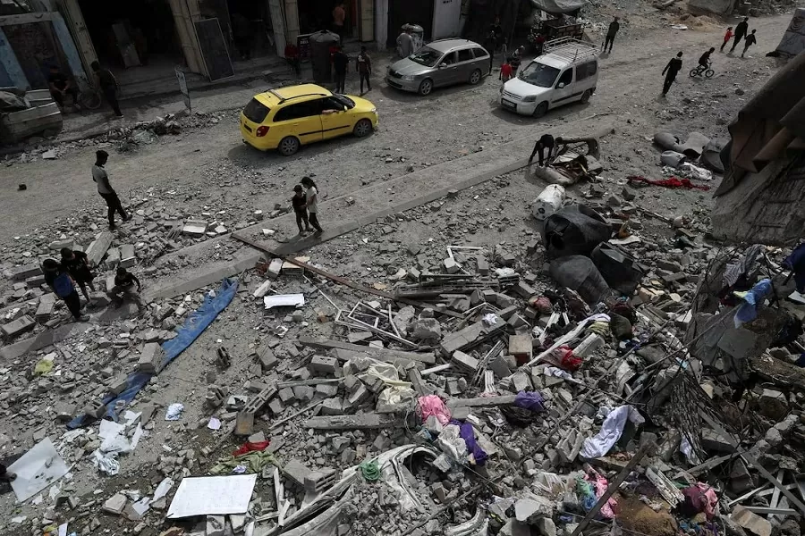 Xung đột ở Gaza: Dù nối lại đàm phán, Israel vẫn quyết mở rộng tấn công, thừa nhận.... bắn nhầm vào cơ sở LHQ