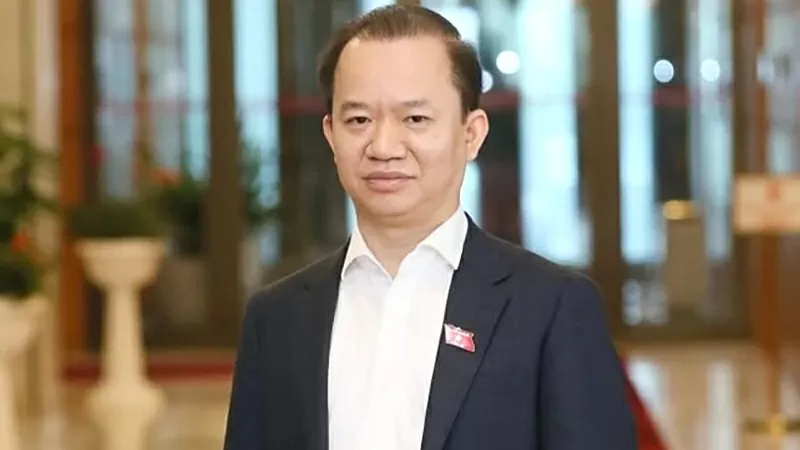 Người nổi tiếng nên tỉnh táo và cân nhắc khi phát ngôn trên mạng xã hội Người nổi tiếng nên tỉnh táo và cân nhắc khi phát ngôn trên mạng xã hội
