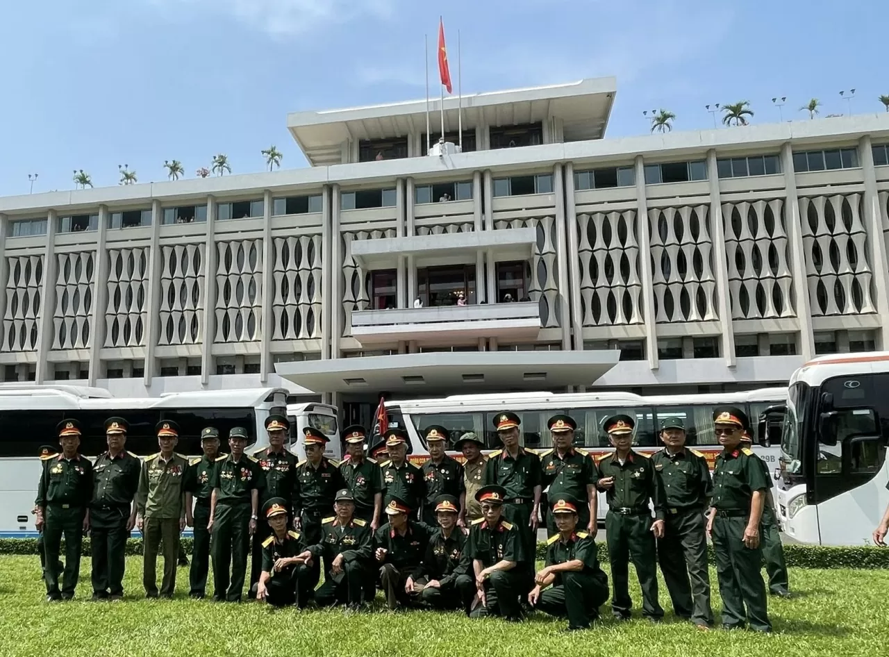 Vẫn mơ ngày chiến thắng