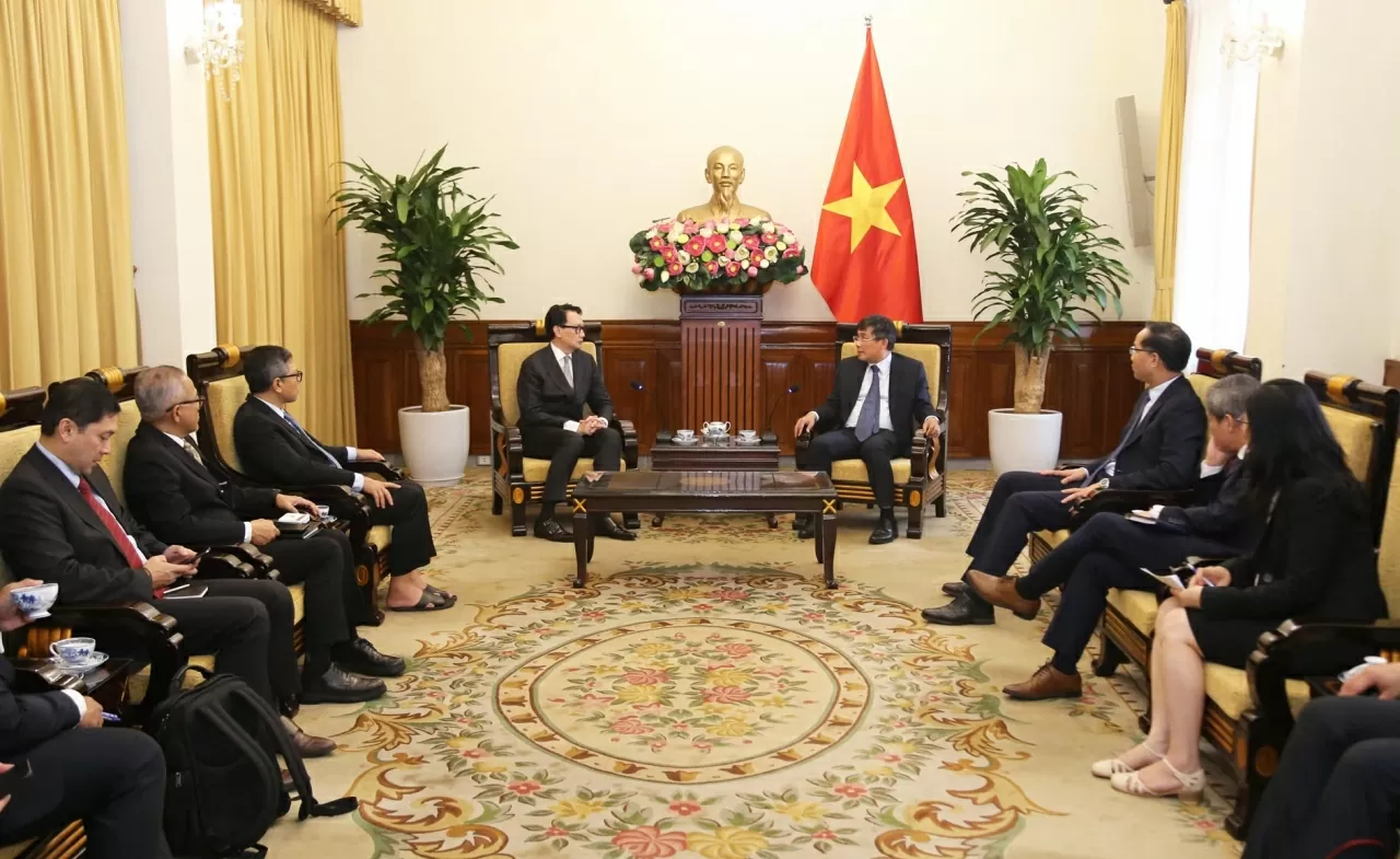 Toàn cảnh buổi làm việc. (Ảnh: Thành Long)