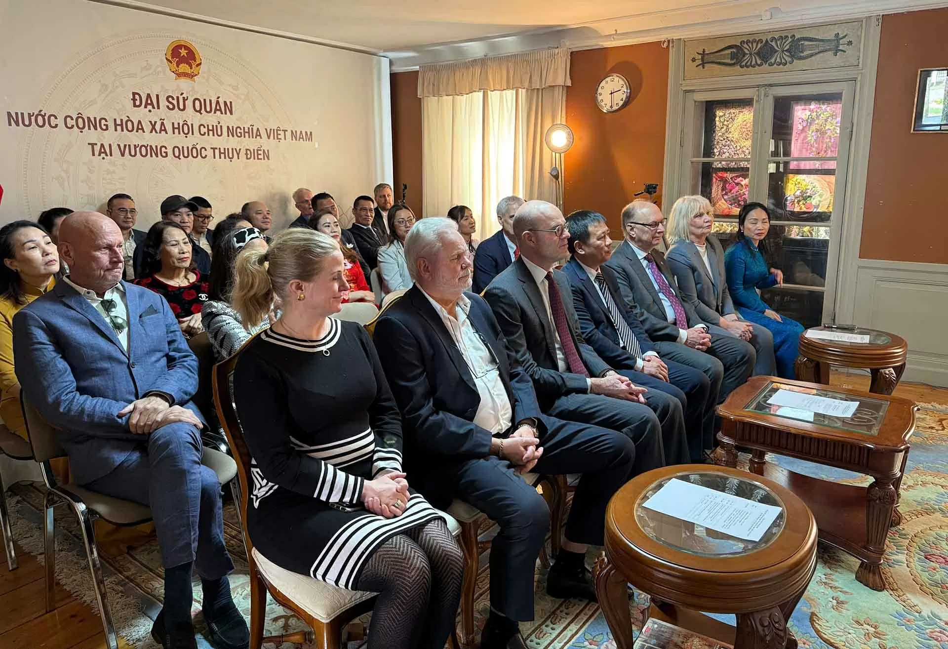 Các đại biểu tham dự sự kiện.